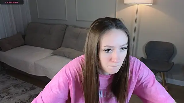 cutienaughtygirl online show from April 5, 3:13 am