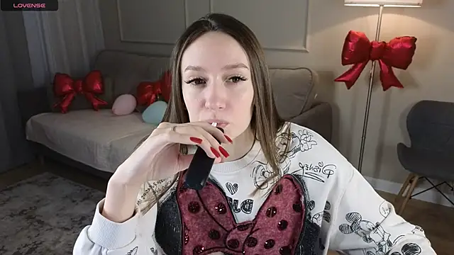 cutienaughtygirl online show from February 24, 7:09 am