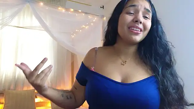 Snapshot of loreaniss chatting on September 17, 8:00 pm loreaniss online show from September 17, 8:00 pm