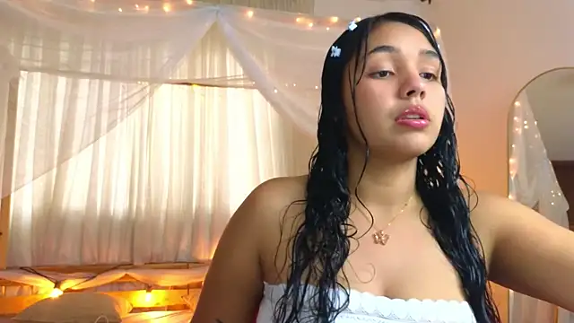 Snapshot of loreaniss chatting on September 19, 8:46 pm loreaniss online show from September 19, 8:46 pm