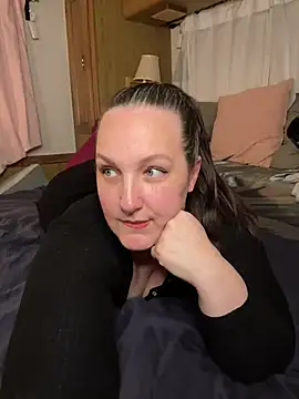 Just Trudy online show from February 5, 2:07 am