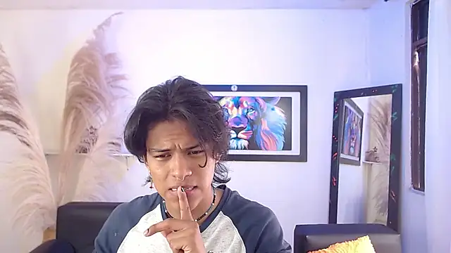 Snapshot of dreyk20 chatting on October 7, 2:29 pm dreyk20 online show from October 7, 2:29 pm