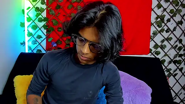 Snapshot of dreyk20 chatting on July 3, 4:57 pm dreyk20 online show from July 3, 4:57 pm