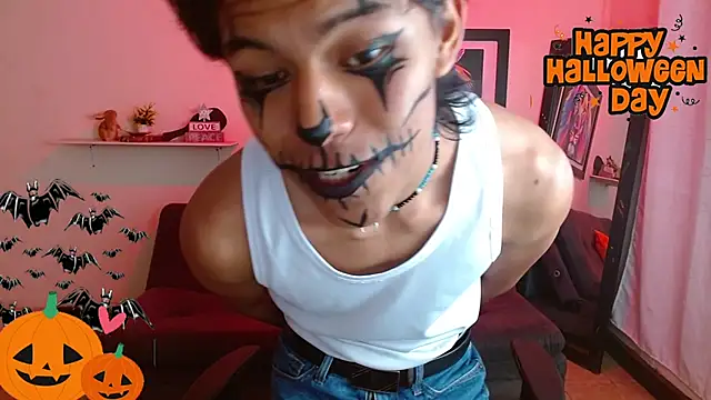 Snapshot of dreyk20 chatting on October 31, 4:14 pm dreyk20 online show from October 31, 4:14 pm