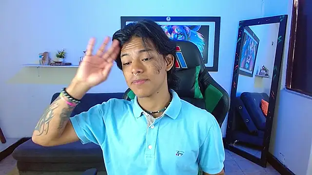 Snapshot of dreyk20 chatting on November 5, 1:58 pm dreyk20 online show from November 5, 1:58 pm