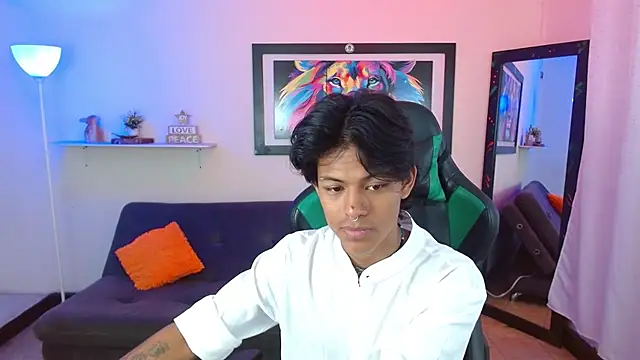 Snapshot of dreyk20 chatting on December 5, 2:04 pm dreyk20 online show from December 5, 2:04 pm