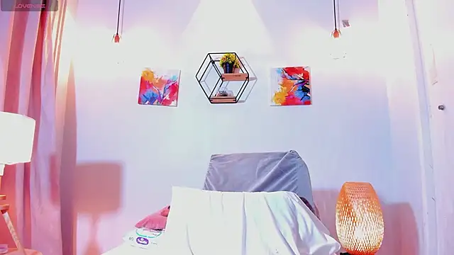 Karlaliones69 online show from February 9, 11:41 am