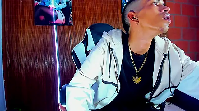 briamhoconor xh online show from February 15, 4:46 am