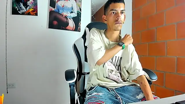 briamhoconor xh online show from March 24, 5:40 am