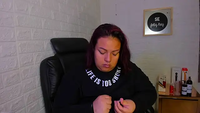 Snapshot of Arthemisa_tay69 chatting on November 11, 2:28 am Arthemisa tay69 online show from November 11, 2:28 am