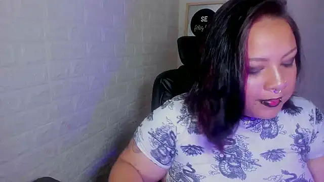 Snapshot of Arthemisa_tay69 chatting on October 12, 4:14 am Arthemisa tay69 online show from October 12, 4:14 am