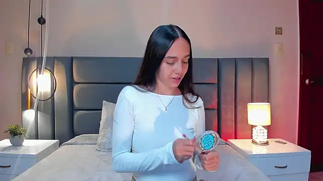 Snapshot of IremLee_ chatting on October 22, 8:52 pm IremLee online show from October 22, 8:52 pm