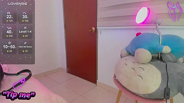 Snapshot of Hadid_Jimenez_ chatting on November 5, 8:12 pm Hadid Jimenez online show from November 5, 8:12 pm