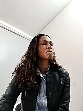 SofiaDelicia online show from October 28, 2:16 pm