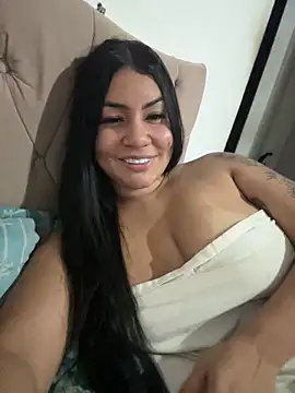 julianamascarada online show from October 17, 2:15 am