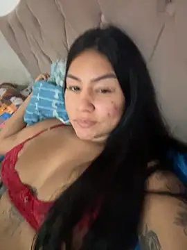 julianamascarada online show from October 8, 1:12 pm