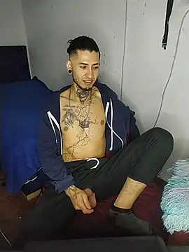 Tattoboy19cm online show from March 3, 5:14 am