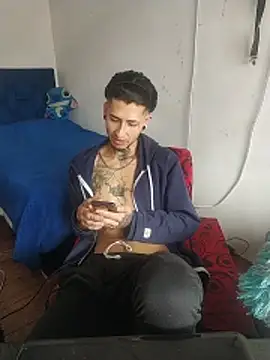 Tattoboy19cm online show from March 3, 6:15 pm