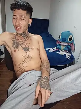 Tattoboy19cm online show from April 16, 9:15 pm