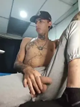 Tattoboy19cm online show from May 25, 12:10 am