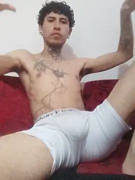 Tattoboy19cm online show from November 8, 4:10 pm