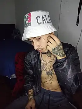 Tattoboy19cm online show from March 7, 5:25 am