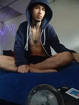 Tattoboy19cm online show from December 20, 6:00 pm