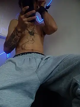 Tattoboy19cm online show from December 18, 2:10 pm