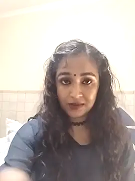 cute indianxo online show from February 12, 6:40 pm