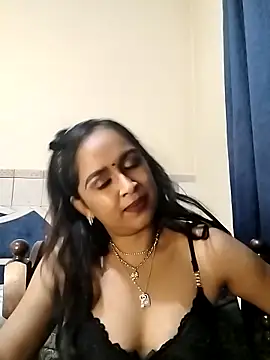 cute indianxo online show from March 4, 7:32 pm