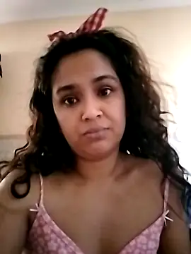 cute indianxo online show from February 12, 6:35 am