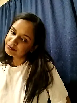 cute indianxo online show from January 14, 7:06 pm