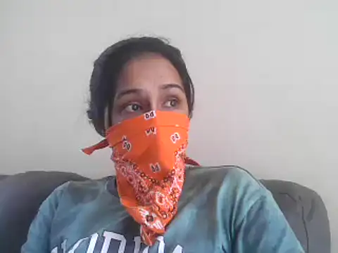 cute indianxo online show from October 11, 10:49 am