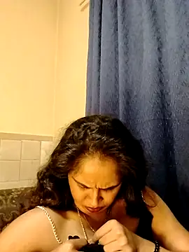 cute indianxo online show from April 10, 7:21 pm