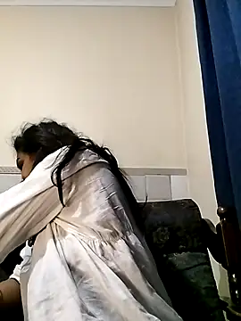 cute indianxo online show from February 28, 3:17 am