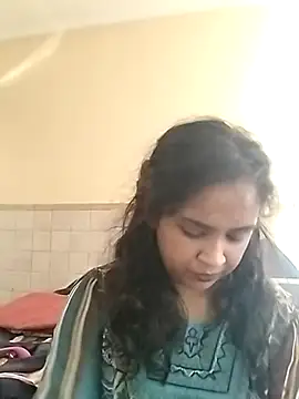 cute indianxo online show from February 3, 6:33 am