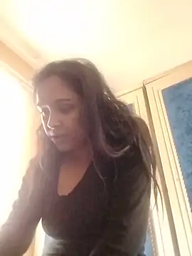 cute indianxo online show from June 13, 10:46 am