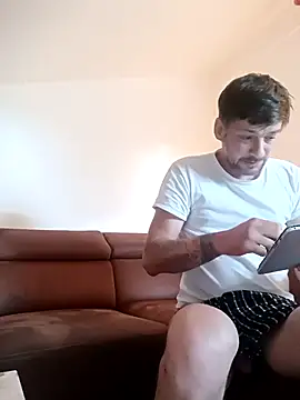 a7ex online show from September 13, 10:15 am