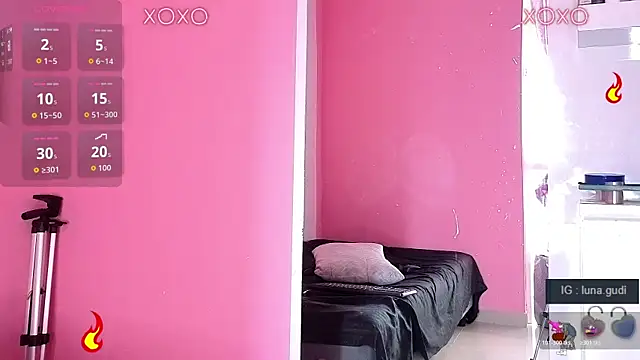 lunagudis online show from April 7, 12:51 pm