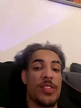 Snapshot of luluycoco chatting on October 18, 10:12 pm luluycoco online show from October 18, 10:12 pm