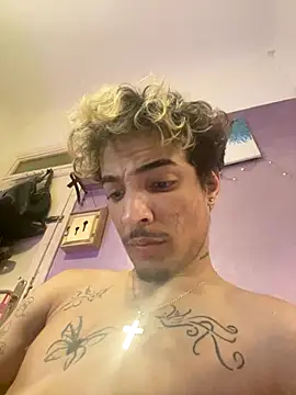 Snapshot of luluycoco chatting on September 13, 12:32 am luluycoco online show from September 13, 12:32 am