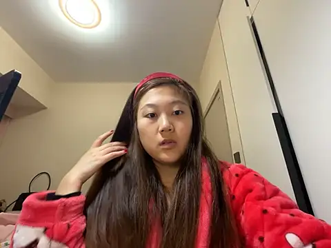 Snapshot of xena0501 chatting on February 1, 8:45 am xena0501 online show from February 1, 8:45 am