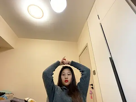 Snapshot of xena0501 chatting on December 14, 10:10 am xena0501 online show from December 14, 10:10 am