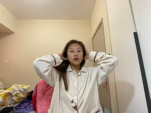 Snapshot of xena0501 chatting on February 22, 7:00 am xena0501 online show from February 22, 7:00 am