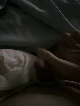 Snapshot of JJG327 chatting on February 5, 5:25 am JJG327 online show from February 5, 5:25 am