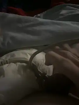 Snapshot of JJG327 chatting on March 3, 5:25 am JJG327 online show from March 3, 5:25 am