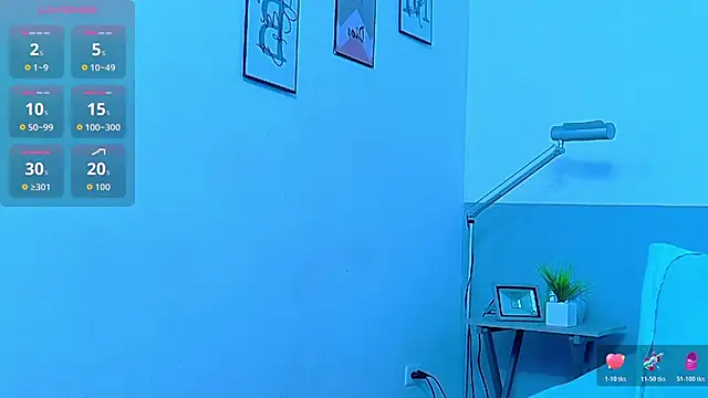 cutepetitee online show from November 20, 8:09 pm