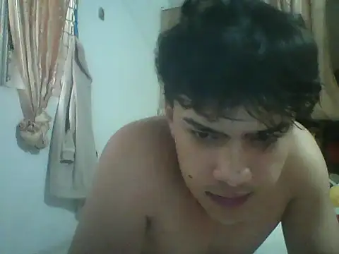 dani titan320 online show from December 3, 8:19 pm