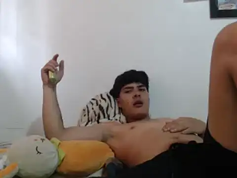 dani titan320 online show from November 15, 6:45 pm