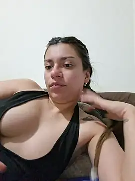 AmaiaSalvatore online show from June 17, 6:18 pm
